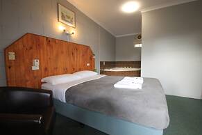 Pelicans Motel San Remo