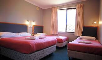 Pelicans Motel San Remo