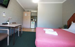 Pelicans Motel San Remo