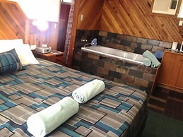 Pelicans Motel San Remo