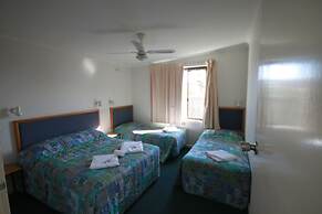 Pelicans Motel San Remo