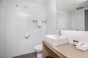 National Hotel Complex and Bendigo Central Apartments