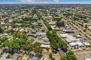 National Hotel Complex and Bendigo Central Apartments, Bendigo ...