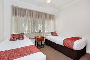 National Hotel Complex and Bendigo Central Apartments