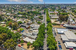 National Hotel Complex and Bendigo Central Apartments