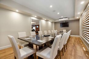 National Hotel Complex and Bendigo Central Apartments