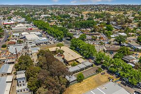 National Hotel Complex and Bendigo Central Apartments