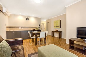 National Hotel Complex and Bendigo Central Apartments