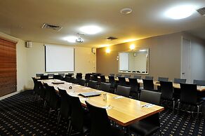 National Hotel Complex and Bendigo Central Apartments