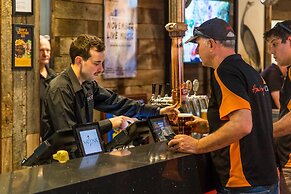 National Hotel Complex and Bendigo Central Apartments