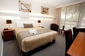 Connells Motel & Serviced Apartments