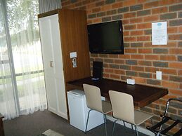 Connells Motel & Serviced Apartments