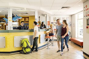 YHA Adelaide Central