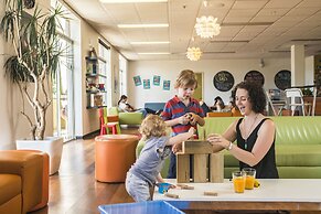 YHA Adelaide Central