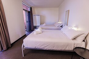 YHA Adelaide Central