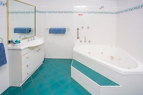 BIG4 Batemans Bay At Easts Riverside Holiday Park