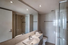 Chateau Royale Beach Resort Maroochydore