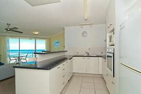 Chateau Royale Beach Resort Maroochydore