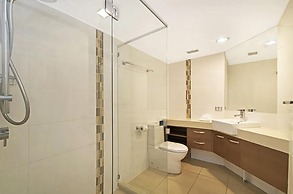 Chateau Royale Beach Resort Maroochydore