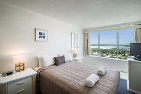 Chateau Royale Beach Resort Maroochydore