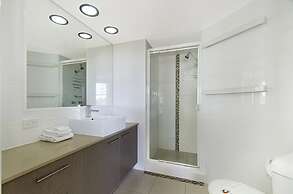 Chateau Royale Beach Resort Maroochydore