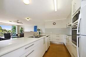 Chateau Royale Beach Resort Maroochydore