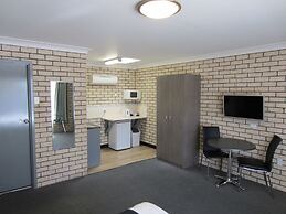 Cowra Crest Motel
