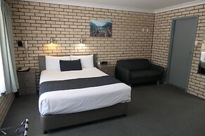 Cowra Crest Motel