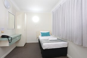 Southport Motel & Apartments