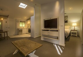 Bright Mystic Valley