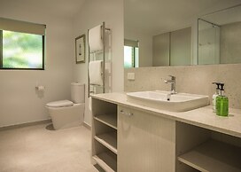 Bright Mystic Valley