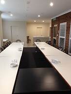 Francis Phillip Motor Inn