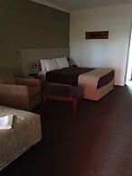 Francis Phillip Motor Inn