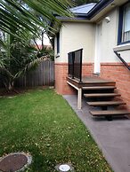 Francis Phillip Motor Inn