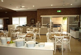 Francis Phillip Motor Inn