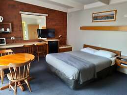 Abbotswood Motor Inn