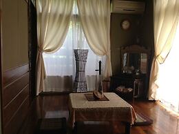 Milk-ya Guest House - Caters to Women only