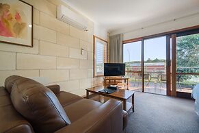 Loch Ard Motor Inn