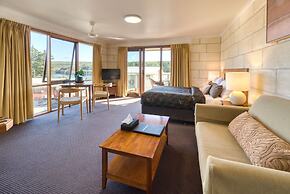 Loch Ard Motor Inn