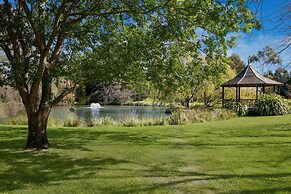 Briars Country Lodge