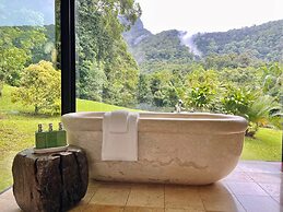 Crystal Creek Rainforest Retreat