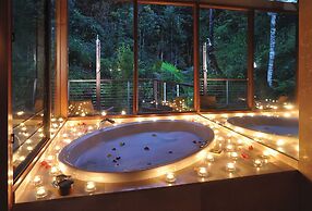 Crystal Creek Rainforest Retreat
