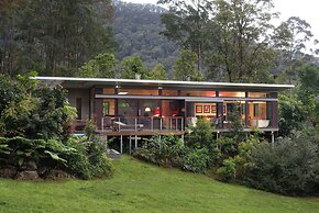 Crystal Creek Rainforest Retreat