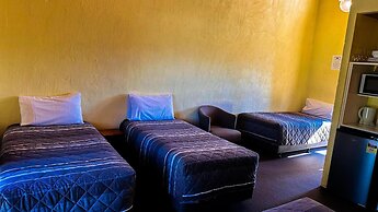 Mountain Creek Motel