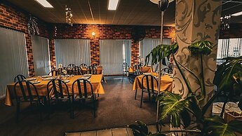 Mountain Creek Motel