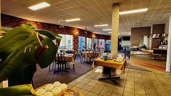 Mountain Creek Motel