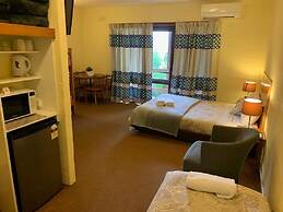 Mountain Creek Motel