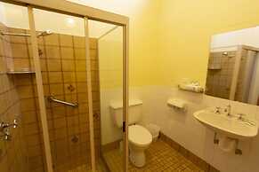 Mountain Creek Motel