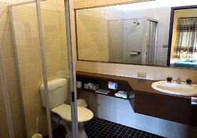 Mountain Creek Motel