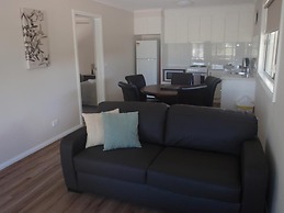 Ashleigh Court Motor Inn